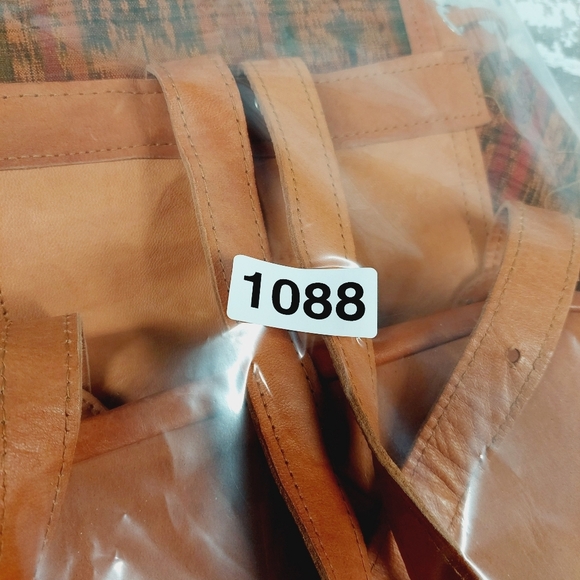 Boutique Floral Tapestry Embroidery Drawstring Backpack Leather Accents 1088 - Picture 11 of 11